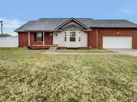 3463 Loon Dr, Clarksville, TN 37042