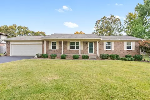 221 Mark Dr, Hopkinsville, KY 42240