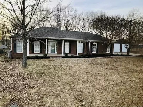 678 Delynn Dr, Hazel Green, AL 35750