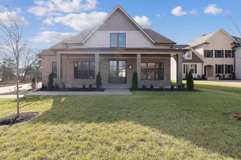 1134 Willow Springs Dr, Lebanon, TN 37087