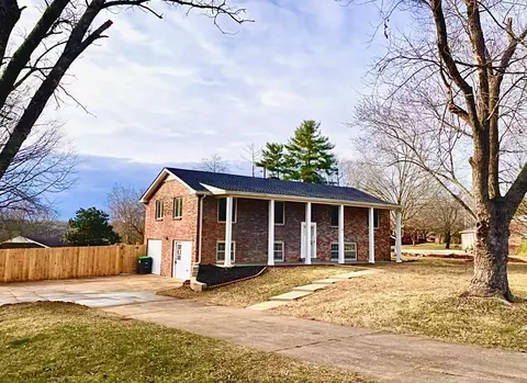 1256 Hillwood Dr, Clarksville, TN 37040