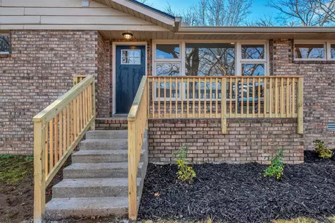 140 Eagan Cir, Madison, TN 37115 photo 2