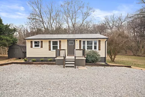 219 N High St, Mcminnville, TN 37110