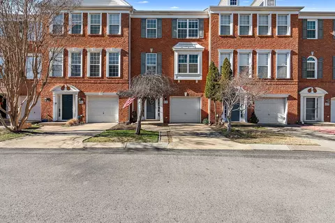 7252 Highway 70 S #406, Nashville, TN 37221