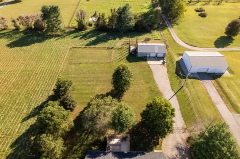 6699 E Benton Rd, Springfield, TN 37172 photo 5
