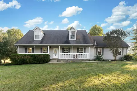 6699 E Benton Rd, Springfield, TN 37172