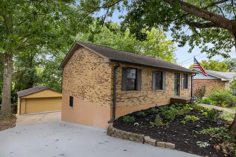 3853 Scotwood Dr, Nashville, TN 37211