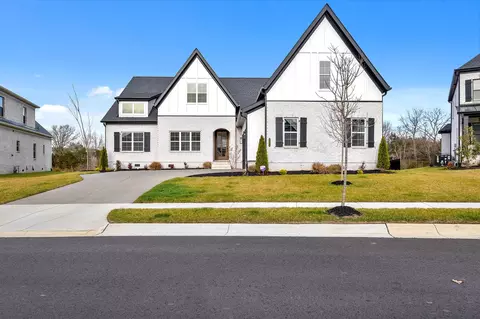 2056 Bocage Cir, Nolensville, TN 37135