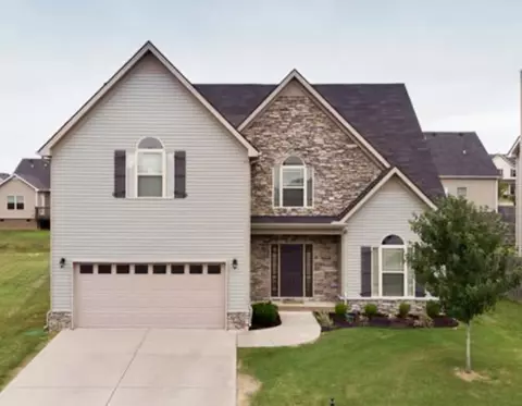 8007 Lakota Ct, Spring Hill, TN 37174