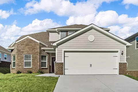 109 Harvest Cir, Dickson, TN 37055