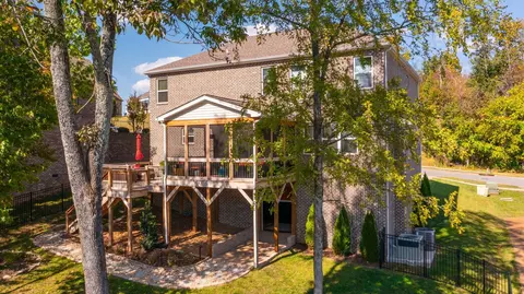 103 Manor Way, Hendersonville, TN 37075