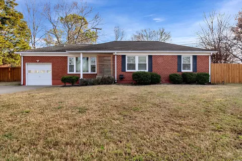201 Donelson Hills Dr, Nashville, TN 37214