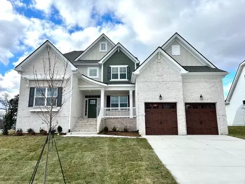 1073 Oakhall Dr, Mount Juliet, TN 37122
