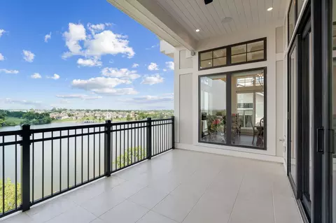 1024 Club View Dr #D402, Gallatin, TN 37066