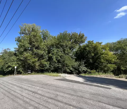 121 Harris St, Goodlettsville, TN 37072
