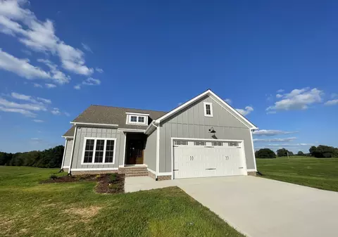 1456 Fall River Rd, Lawrenceburg, TN 38464
