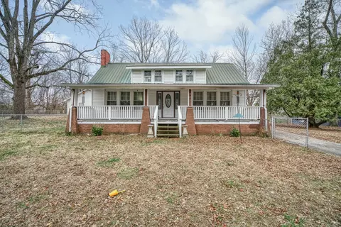 941 Crescent Dr, Cookeville, TN 38501