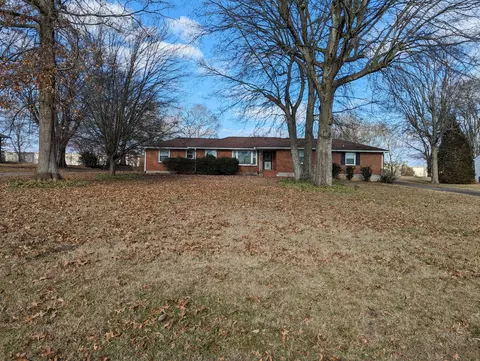 805 Lemont Dr, Nashville, TN 37216