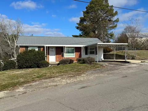 166 Old Lebanon Rd, Carthage, TN 37030