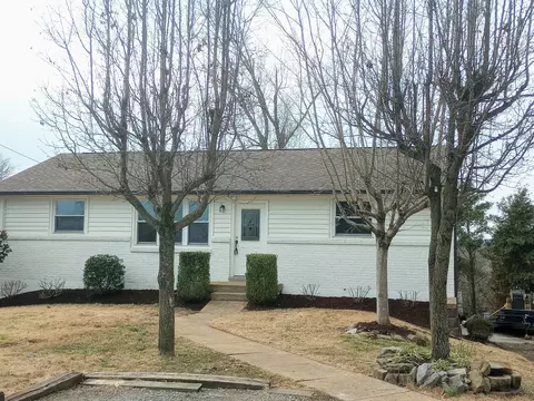 260 Bonnacroft Dr, Hermitage, TN 37076