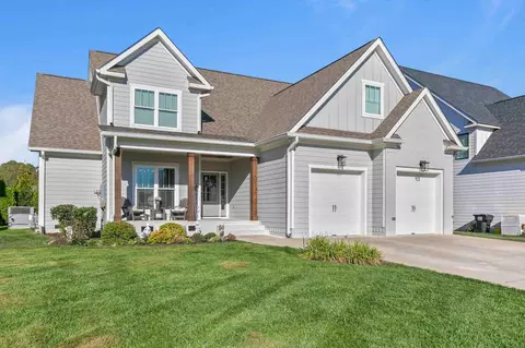 9511 Silver Stone Ln, Ooltewah, TN 37363