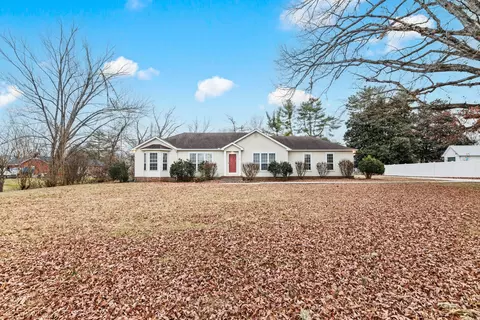 210 W Maple St, Morrison, TN 37357