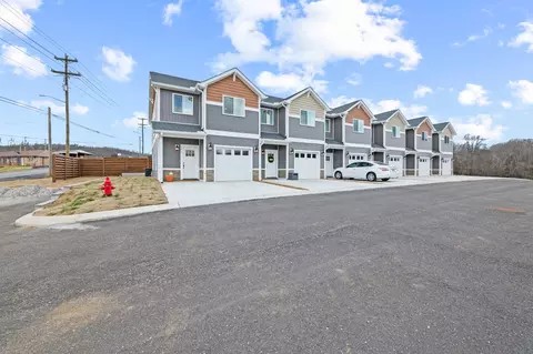 1038 E Main St #103, Livingston, TN 38570