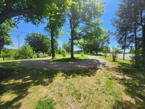 Exterior - 5904 Highway 76 E, Springfield, TN 37172 photo 11 of 22