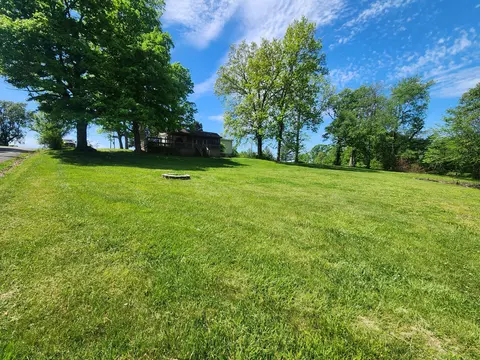 Exterior - 5904 Highway 76 E, Springfield, TN 37172 photo 13 of 22