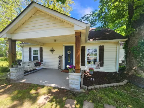 Exterior - 5904 Highway 76 E, Springfield, TN 37172 photo 5 of 22