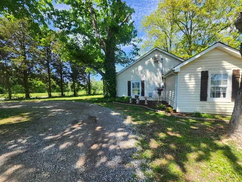 Exterior - 5904 Highway 76 E, Springfield, TN 37172 photo 6 of 22