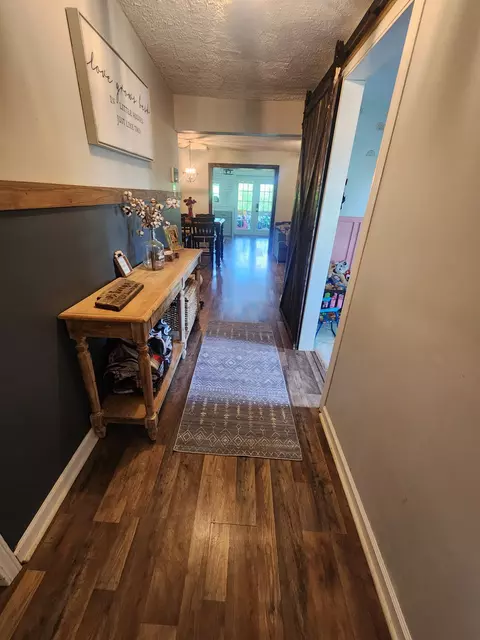 Entry Way - 5904 Highway 76 E, Springfield, TN 37172 photo 2 of 2