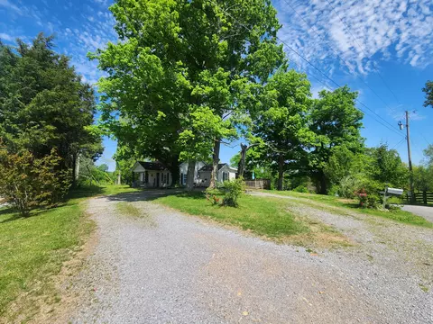 Exterior - 5904 Highway 76 E, Springfield, TN 37172 photo 9 of 22