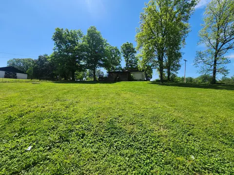 Exterior - 5904 Highway 76 E, Springfield, TN 37172 photo 18 of 22