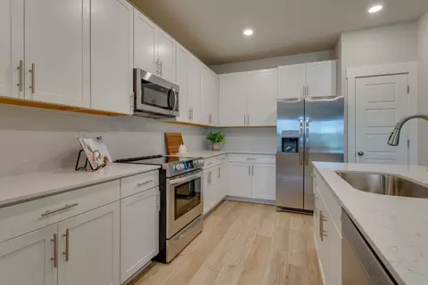 2720 Fordham St, Columbia, TN 38401