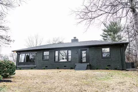 2100 Fernwood Dr, Nashville, TN 37216