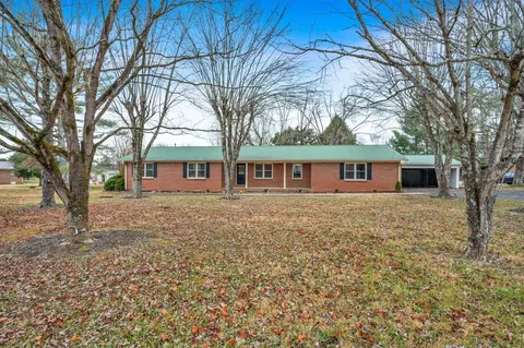 306 Highland Park Cir, Mcminnville, TN 37110