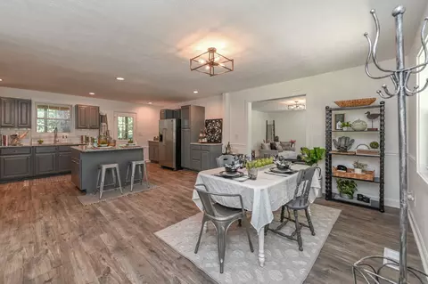 665 Hog Back Ridge Rd, Bethpage, TN 37022