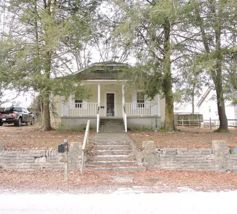 704 Madison St, Manchester, TN 37355
