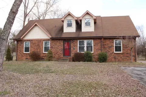 327 Kelsey Dr, Clarksville, TN 37042