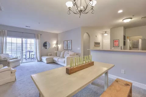 7007 Lenox Village Dr #D6, Nashville, TN 37211