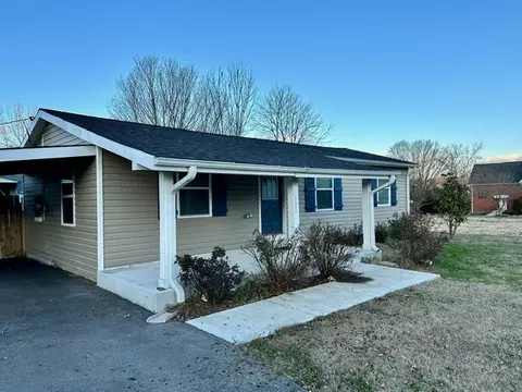 105 Main St, Normandy, TN 37360