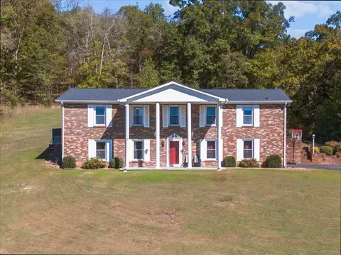 1284 W Little Richland Rd, Waverly, TN 37185