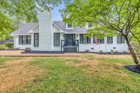 834 River Rock Blvd, Murfreesboro, TN 37128