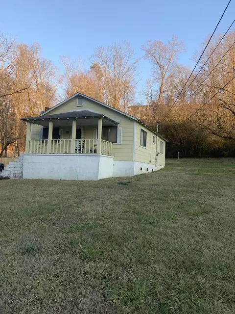 622 Lullwater Rd, Chattanooga, TN 37405
