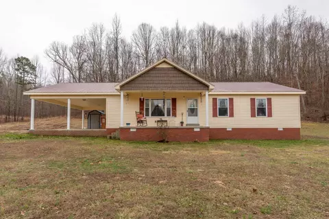 1823 Clifton Tpke, Waynesboro, TN 38485