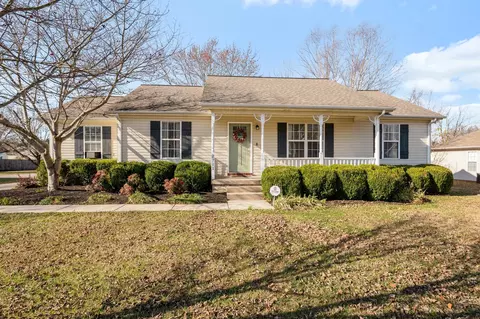 2711 Rocking Horse Ln, Murfreesboro, TN 37130