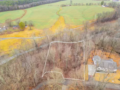 2568 Deer Creek Ln, White House, TN 37188