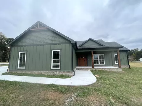 3693 Eastbrook Rd, Estill Springs, TN 37330
