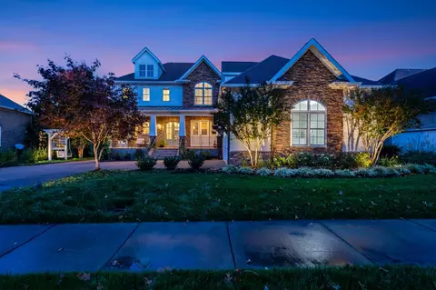713 Springlake Dr, Franklin, TN 37064